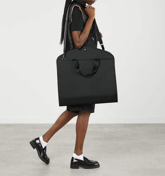 Lost In Berlin Pukupussi Lost In Berlin Pukupussi