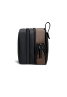 Lost In Berlin Expandable toilet kit