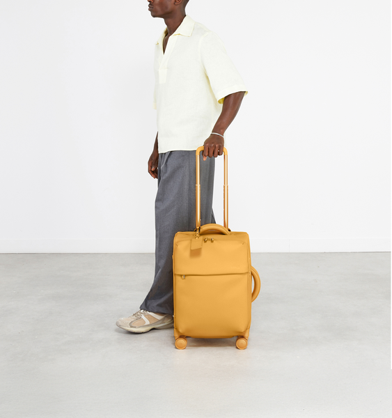 Lost In Berlin Lentolaukku 55cm