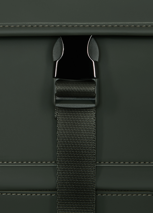 Lost In Berlin Reppu Cargo M 15.6"