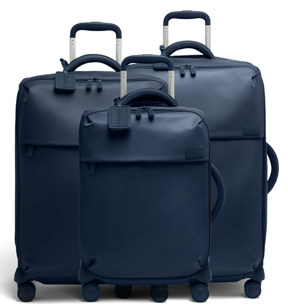 Set of 3 Plume Suitcases Set of 3 Plume Suitcases