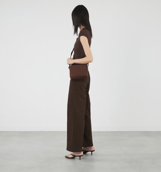 Lost In Berlin Olkalaukku - The Big Box Lost In Berlin Olkalaukku - The Big Box