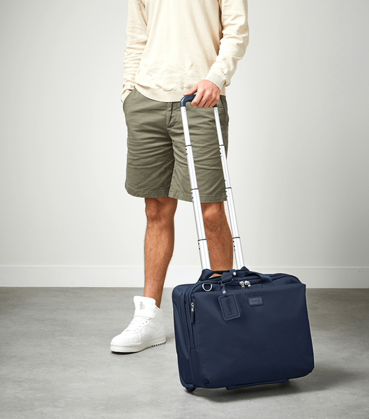 4BIZ Lentäjänlaukku 15.6" 4BIZ Lentäjänlaukku 15.6"