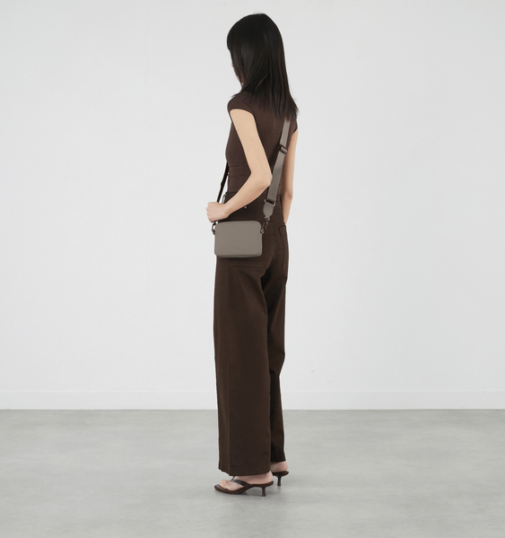 Lost In Berlin Olkalaukku - The Box Lost In Berlin Olkalaukku - The Box