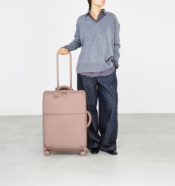 Lost In Berlin Keskikokoinen matkalaukku 63cm